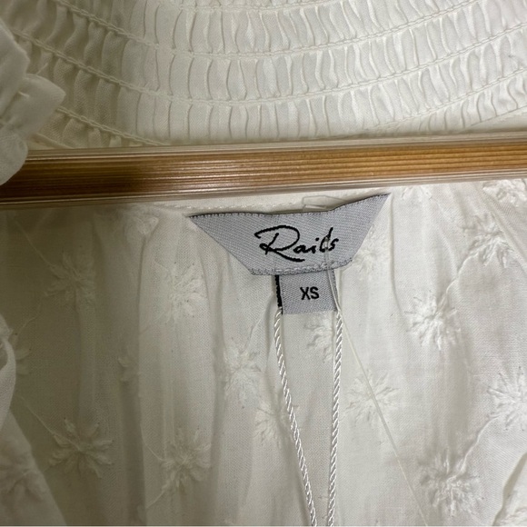 Rails Paris White Embroidered Daisies Blouse – XS – NWT - Picture 5 of 8